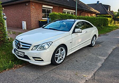 Mercedes-Benz E 350 Coupé Amg Paket, Panoramadach uvm