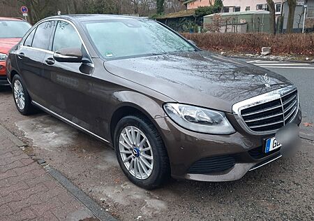 Mercedes-Benz C 180 EXCLUSIVE EXCLUSIVE