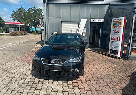 Seat Ibiza Black Edition, wenig Kilometer