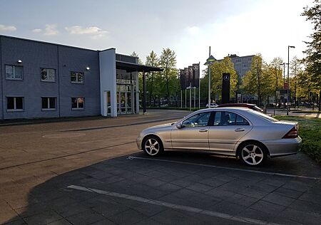 Mercedes-Benz C 230 KOMPRESSOR AVANTGARDE facelift/MoPf