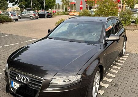 Audi A4 2.0 TDI S line Avant S line Plus, Scheckheft