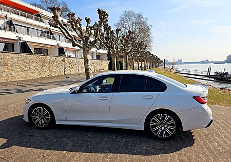 BMW 318d M Sport Automatik-Voll Digital-18"ALUFELGEN