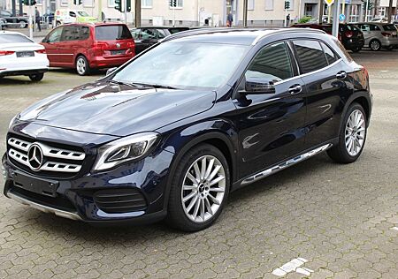 Mercedes-Benz GLA 200 AMG line LED Carplay