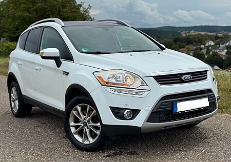 Ford Kuga Titanium*Leder*Navi*Pano*Keyless*1.Hand*