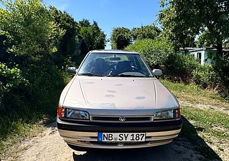 Mazda 323