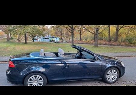 VW Eos Volkswagen 2.0 Turbo FSI Standard