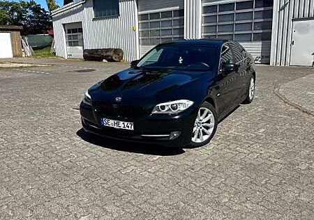 BMW 520d xDrive A -