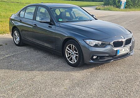 BMW 320d F30 Grau Langstreckenfahrzeug