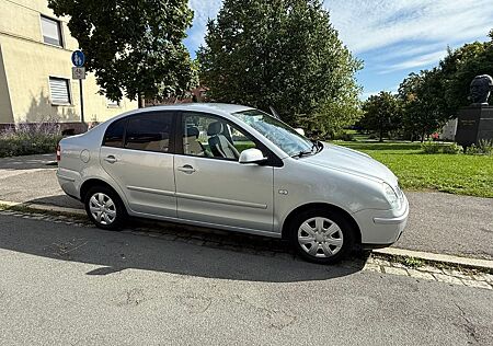 VW Polo Volkswagen 1.4 Basis Plus-Paket Basis