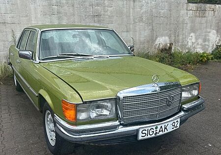 Mercedes-Benz 280 Mercedes SE W116 - 1. Hand - Original Grün