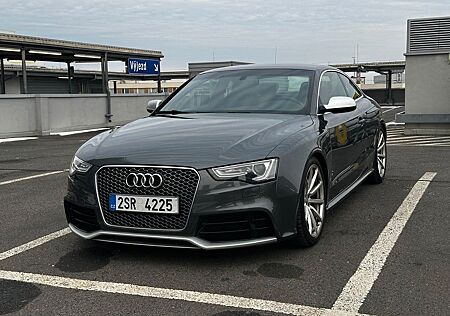 Audi RS5 4.2 FSI S tronic quattro -