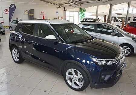 SsangYong Tivoli 1.5 Fizz 'Ganzjahresreifen, Rückfahrkamer