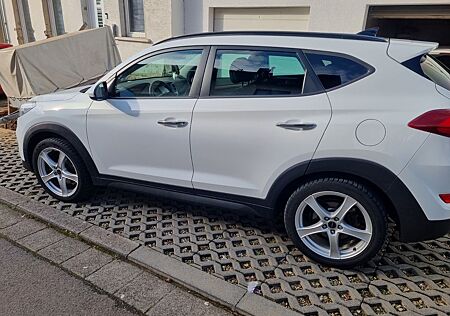 Hyundai Tucson 2.0 CRDi 135kW Premium 4WD Automatik ...