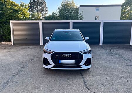 Audi Q3 40 TFSI quattro S tronic | S-Line| AHK I Pano