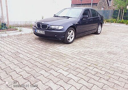 BMW 318i -