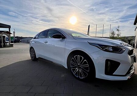 Kia Pro_ceed pro_cee'd / ProCeed 1.6 T-GDI DCT GT