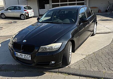 BMW 318i -