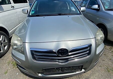 Toyota Avensis Kombi 2.2 D-CAT Sol