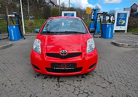 Toyota Yaris Cool