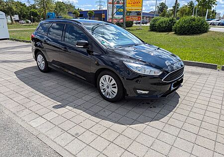 Ford Focus 1,0 EcoBoost 125PS Automatik Unfallfrei