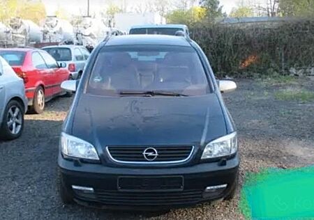 Opel Zafira 2.2 -