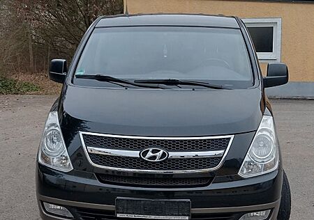 Hyundai H-1 Starex