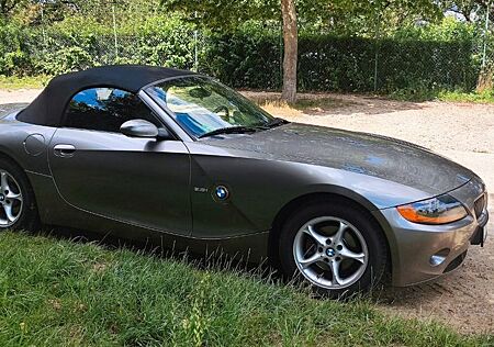 BMW Z4 2.5i - E85