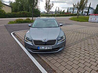 Skoda Superb 2.0 TDI SCR 140kW DSG Style Combi Style