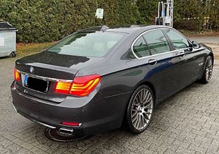 BMW 740d - SitzBelüftung, AppleCarplay, Viele Extras