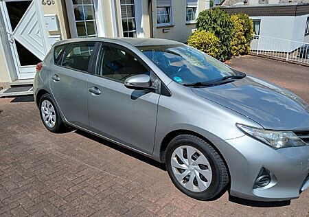 Toyota Auris Comfort 1,33-l-Dual-VVT-i S/S Comfort