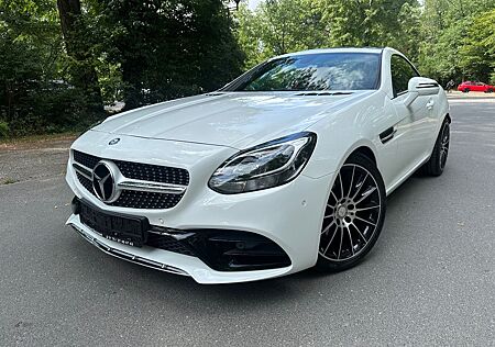 Mercedes-Benz SLC 200 AMG-Line Super Optik rote Gurte