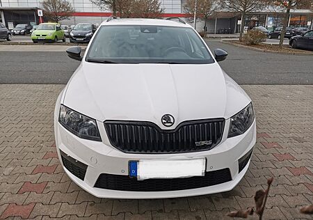 Skoda Octavia 2.0 TSI DSG RS Combi RS