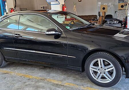 Mercedes-Benz CLK 240 Elegance wenig Kilometer