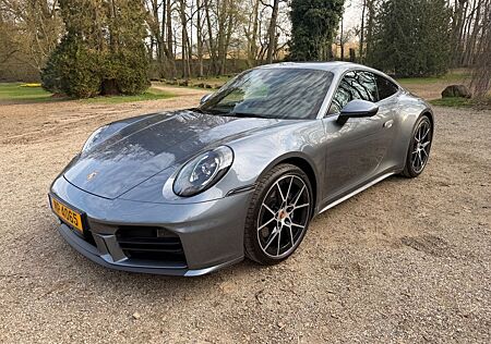 Porsche 992 .2 CARRERA