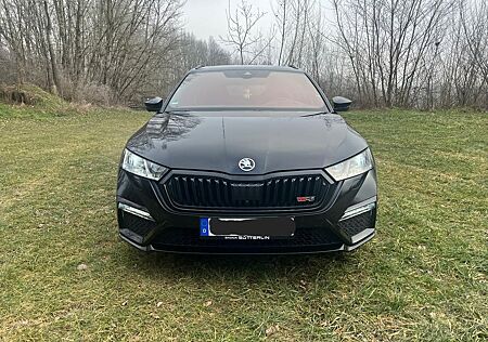 Skoda Octavia 2.0 TDI 4x4 RS Combi - TOP Zustand !!!