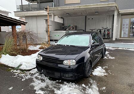 VW Golf Volkswagen 3.2 R32 4motion R32