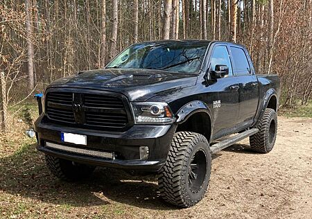 Dodge RAM 1500 Sport 4x4 Crew Cab V8 Autogas