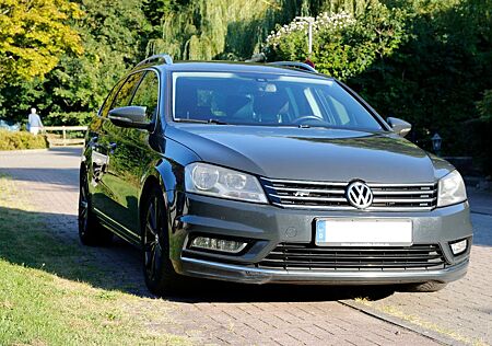 VW Passat Variant Volkswagen 2.0 TDI 125kW R-Line BMT Vari...