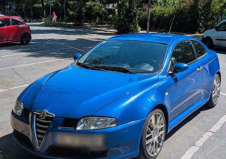 Alfa Romeo GT 2.0 JTS Distinctive | Zahnriemen neu | HU