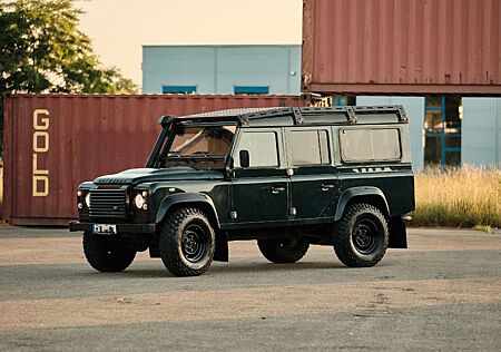 Land Rover Defender 110 TD4 Station Wagon SE