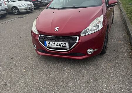 Peugeot 208 1.4 Allure 95 VTi Allure