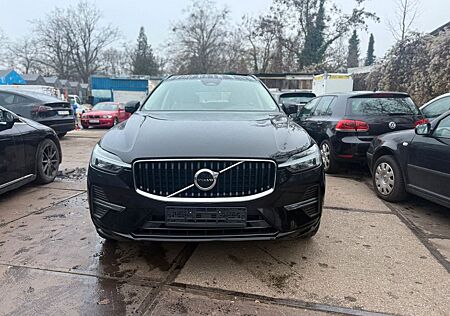 Volvo XC 60 Momentum Pro B5 AWD Facelift/ Voll Leder