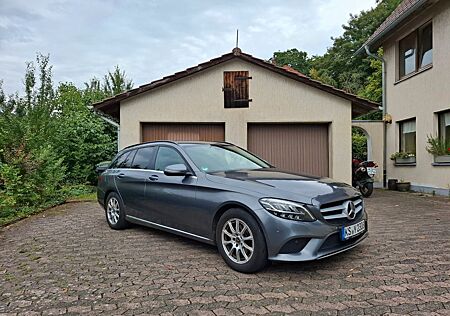 Mercedes-Benz C 180 d T Autom. -