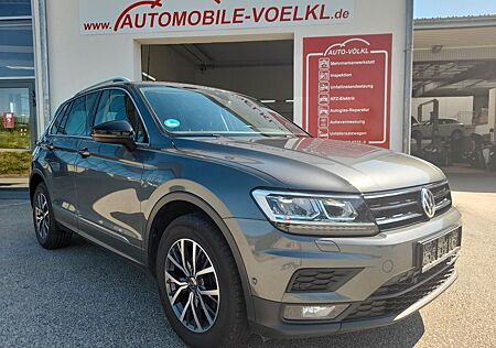 VW Tiguan Volkswagen 2.0 TDI DSG 4MOTION IQ.DRIVE/LED/AHK