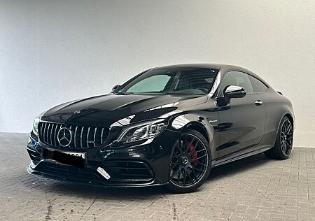 Mercedes-Benz C 63 AMG Mercedes-AMG C 63 S Autom. Mercedes...