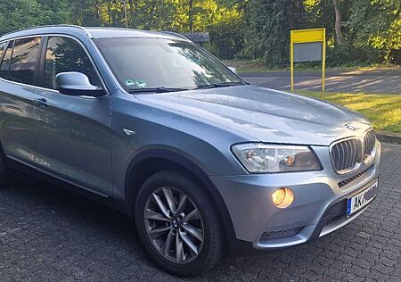 BMW X3 xDrive20d -Navi!PDC!Sitzheizung! Tempomat!