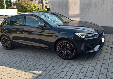 Cupra Leon 1.4 e-HYBRID 180kW VZ DSG VZ