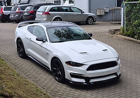 Ford Mustang 2.3 EcoBoost Auto -
