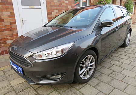 Ford Focus Turnier Business HU/AU Neu