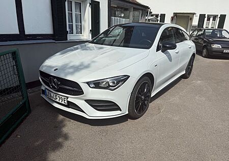 Mercedes-Benz CLA 250 Shooting Brake MB ShootingBrake CLA 250e | EDITION | Burmester